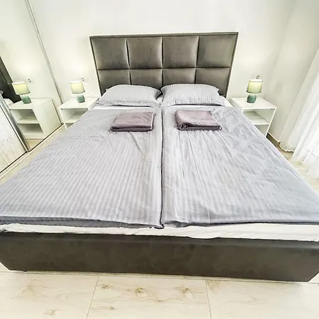 1 Bedroom 816 Golem (Tirana)